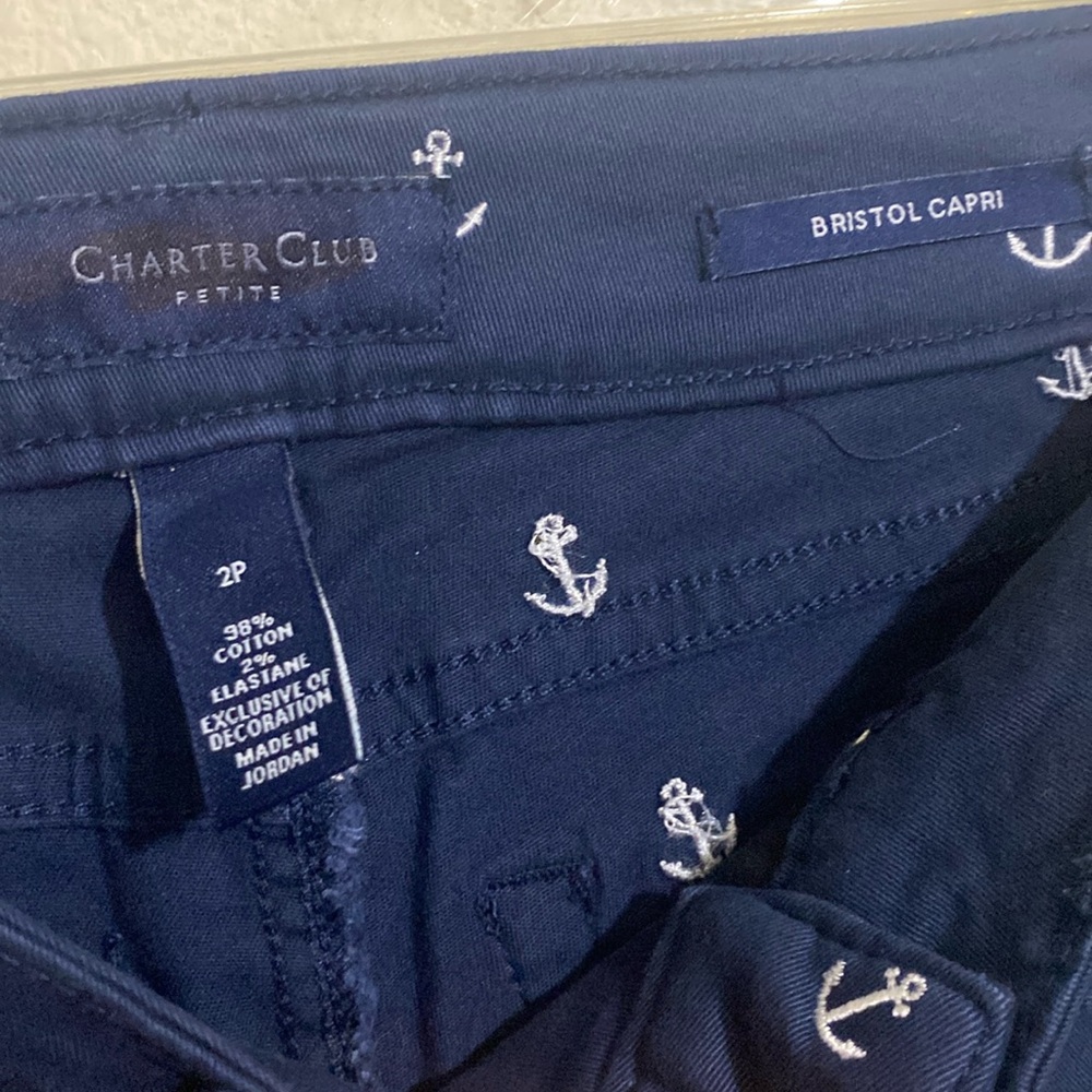 NWOT CHARTER CLUB Women's Bristol Capri Pants Anchor Embroidery Size 2P - Picture 7 of 9